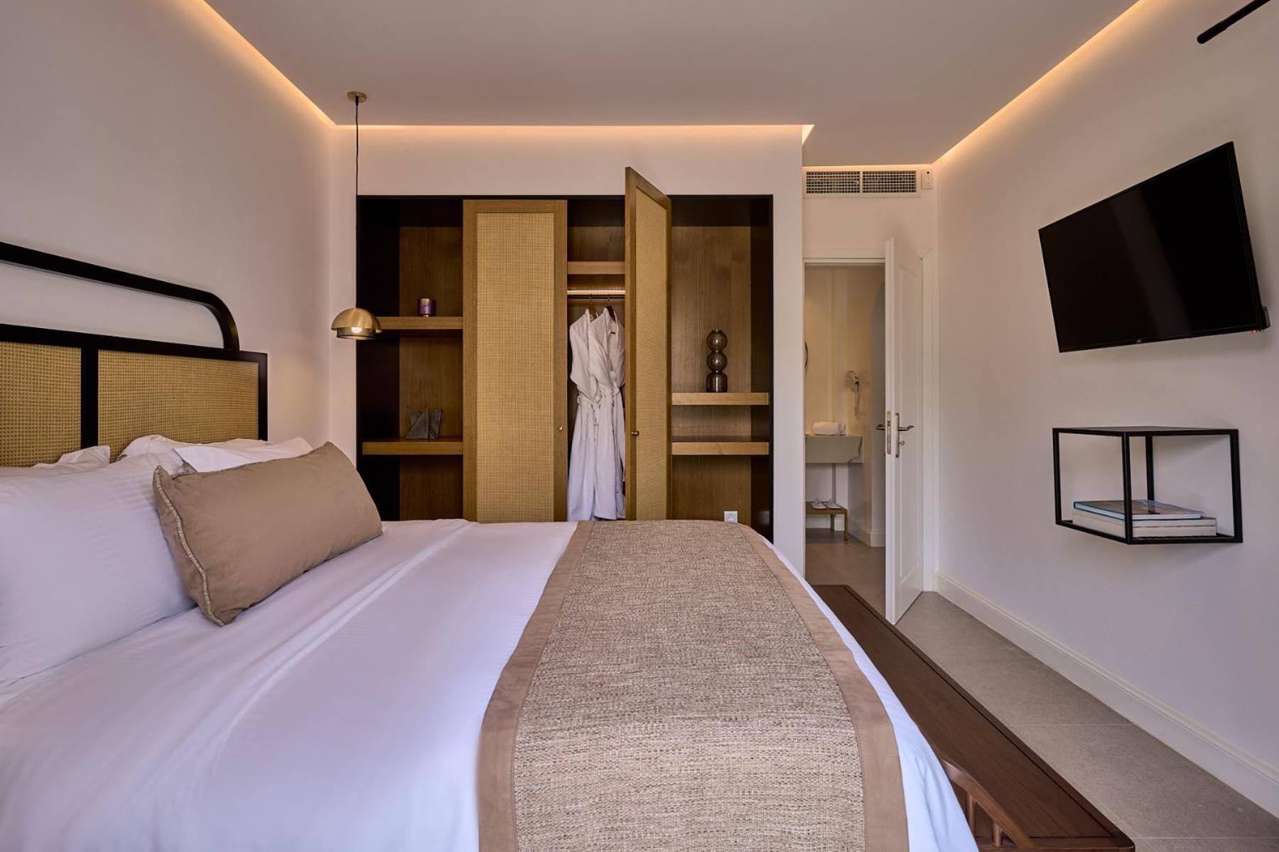 Alleys All-Suite Hotel & Spa Pyrgos Kallistis Bilik gambar